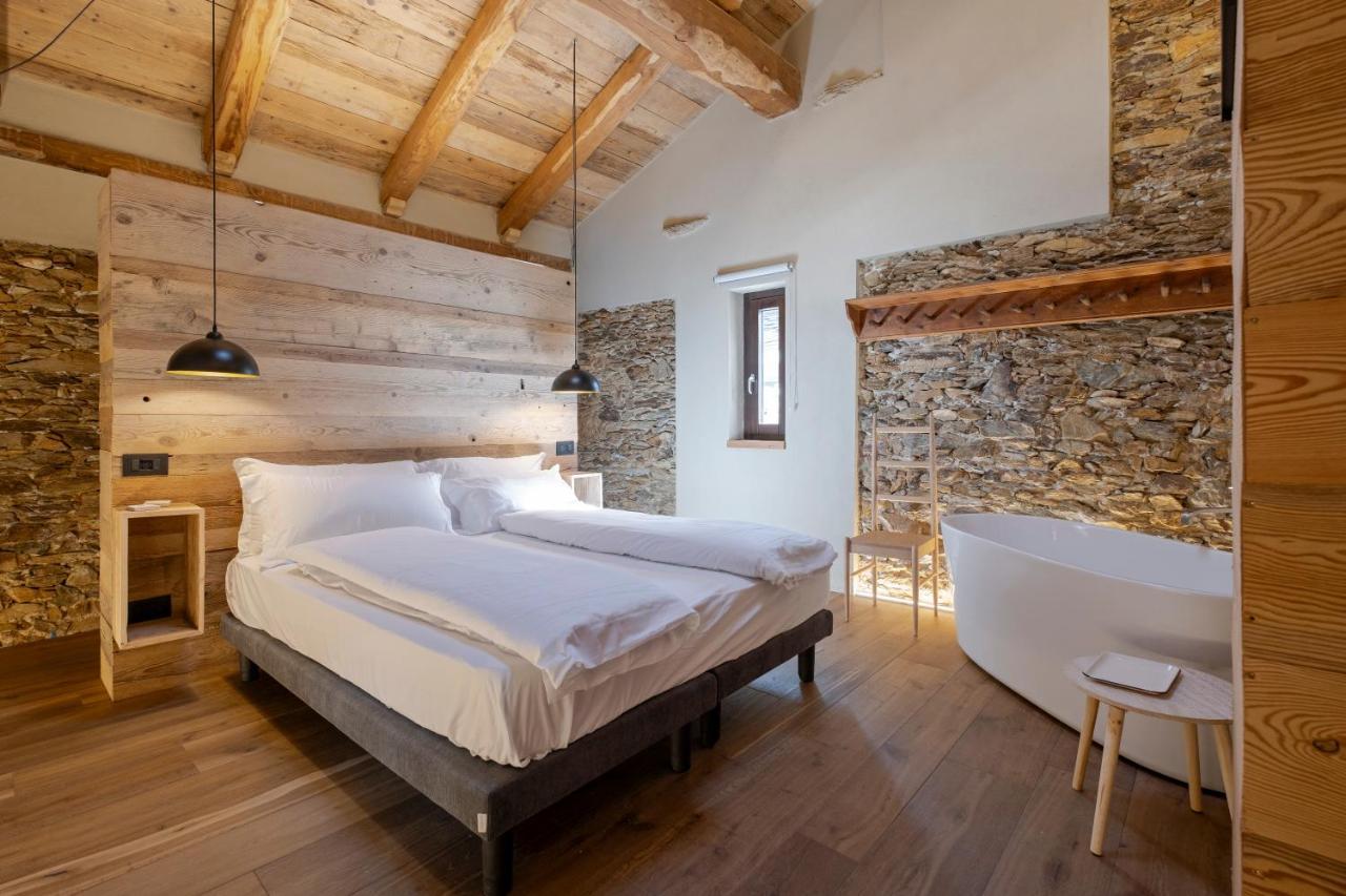 Bed and Breakfast L'Ozio Creativo Castelnuovo Nigra Екстер'єр фото